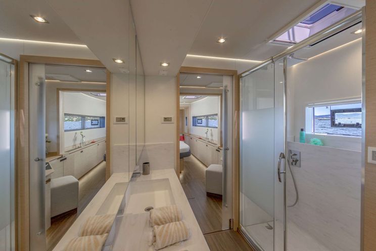 Charter Yacht SERENISSIMA - Fountaine Pajot Alegria 67 - 5 Cabins – Athens – Mykonos – Santorini - Ios