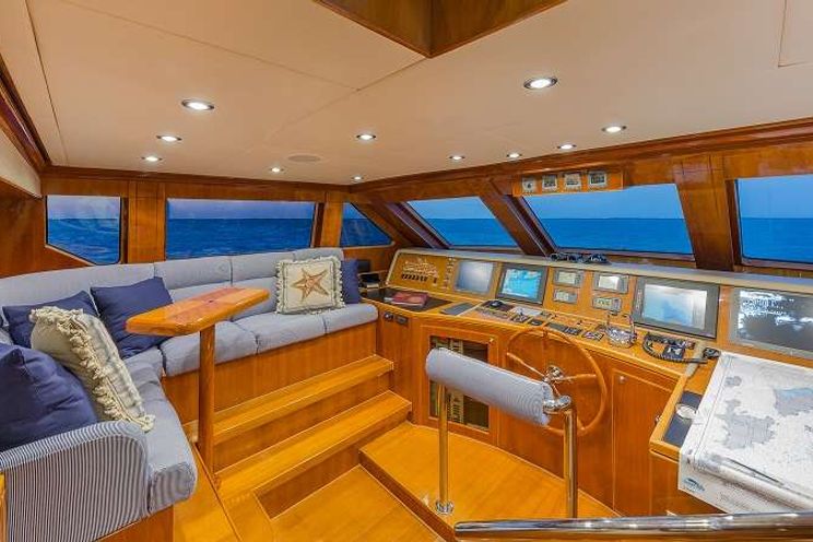 Charter Yacht HIGH RISE - Hargrave 101 - 4 Cabins - Nassau - Bahamas