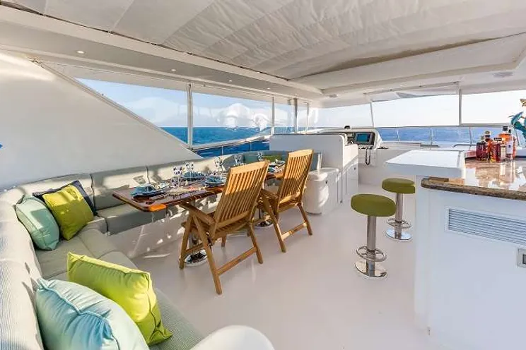 Charter Yacht HIGH RISE - Hargrave 101 - 4 Cabins - Nassau - Bahamas