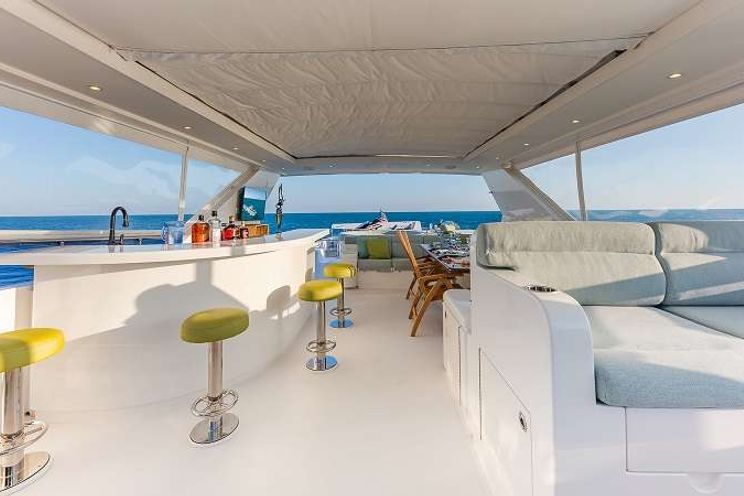 Charter Yacht HIGH RISE - Hargrave 101 - 4 Cabins - Nassau - Bahamas