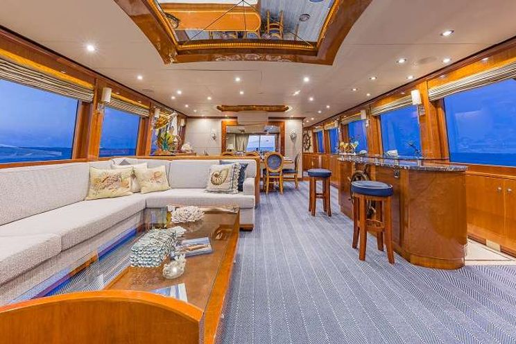 Charter Yacht HIGH RISE - Hargrave 101 - 4 Cabins - Nassau - Bahamas