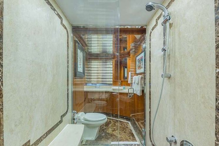 Charter Yacht HIGH RISE - Hargrave 101 - 4 Cabins - Nassau - Bahamas