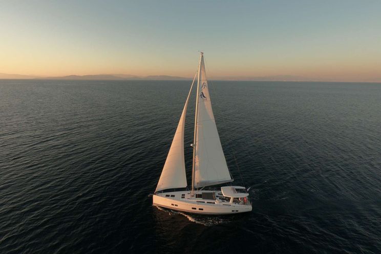 Charter Yacht MED SEA TATION - Hanse 588 - 3 Cabins - Athens - Mykonos - Naxos - Santorini