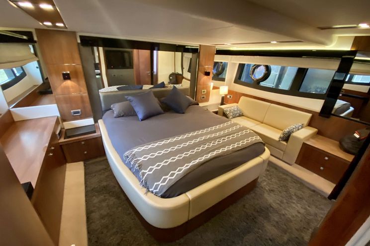 Charter Yacht ALMA - Sunseeker 66 - 2 Cabins - Nassau - Exumas -Bahamas