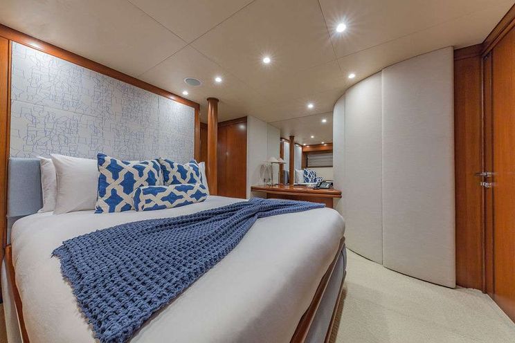 Charter Yacht AT LAST - Heesen 145 - 5 Cabins - 2017 - Nassau - Staniel Cay - Exumas