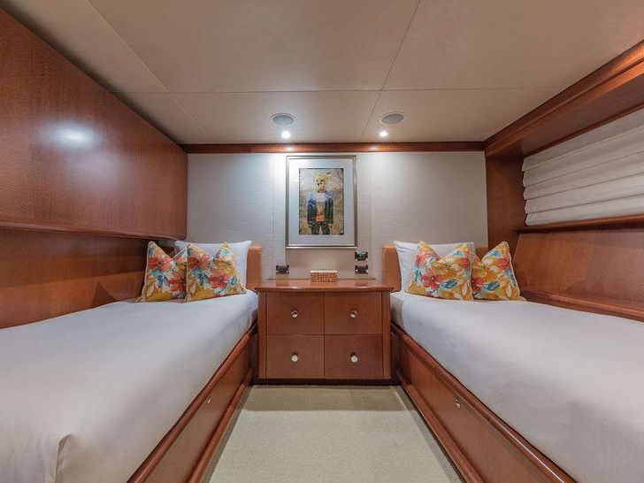 AT LAST - Twin Stateroom(with Pullman) AT LAST - Twin Stateroom(with Pullman)