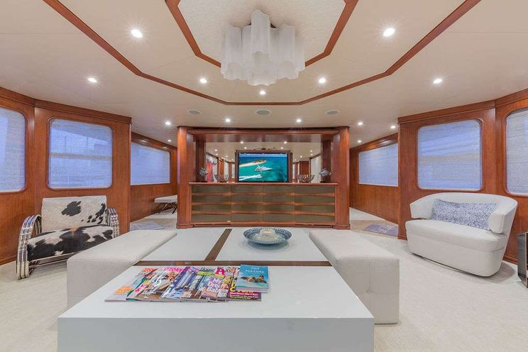 Charter Yacht AT LAST - Heesen 145 - 5 Cabins - 2017 - Nassau - Staniel Cay - Exumas