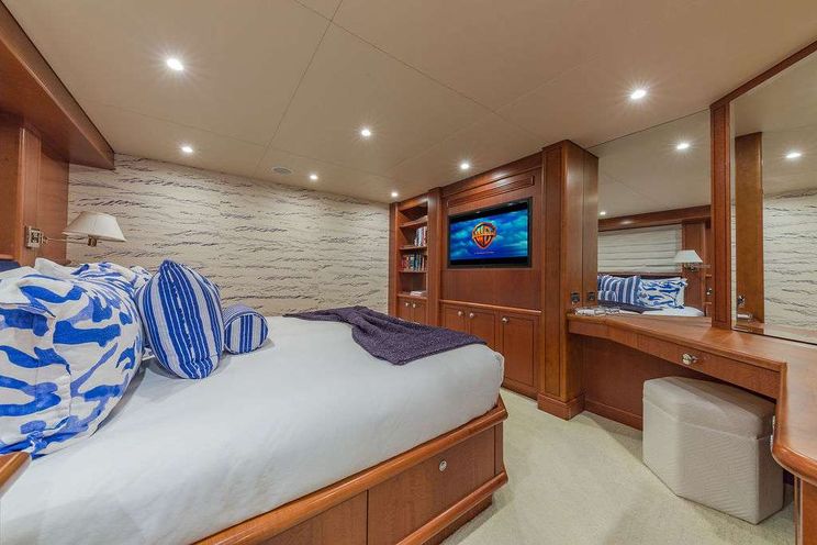 Charter Yacht AT LAST - Heesen 145 - 5 Cabins - 2017 - Nassau - Staniel Cay - Exumas