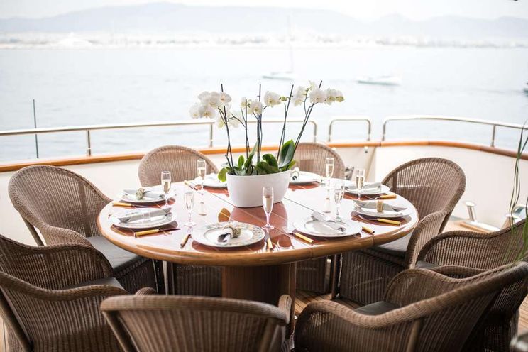 Charter Yacht STAR LINK - Falcon 90 - 4 Cabins - Athens - Mykonos - Santorini