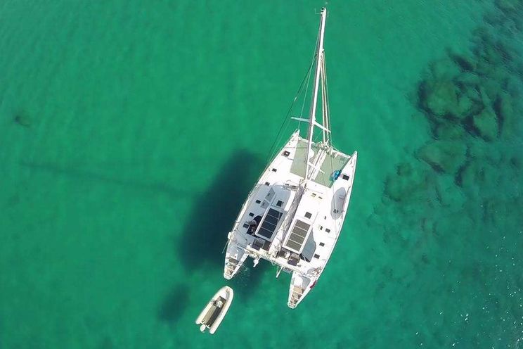 Charter Yacht UHURU - Van Peteghem-Lauriot Prevost 57 ft - 3 Cabins - Mykonos - Santorini - Milos - Greece