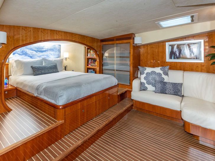 Master Cabin Master Cabin