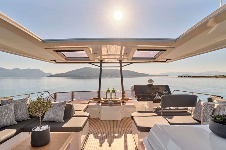 Charter Yacht CHRISTAL MIO - Fountaine Pajot Power 67 - 5 Cabins - Athens - Mykonos - Paros - Cyclades - Greece
