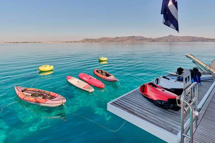 Charter Yacht CHRISTAL MIO - Fountaine Pajot Power 67 - 5 Cabins - Athens - Mykonos - Paros - Cyclades - Greece