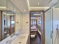 CHRISTAL MIO Fountaine Pajot Power 67 - master cabin bathroom CHRISTAL MIO Fountaine Pajot Power 67 - master cabin bathroom