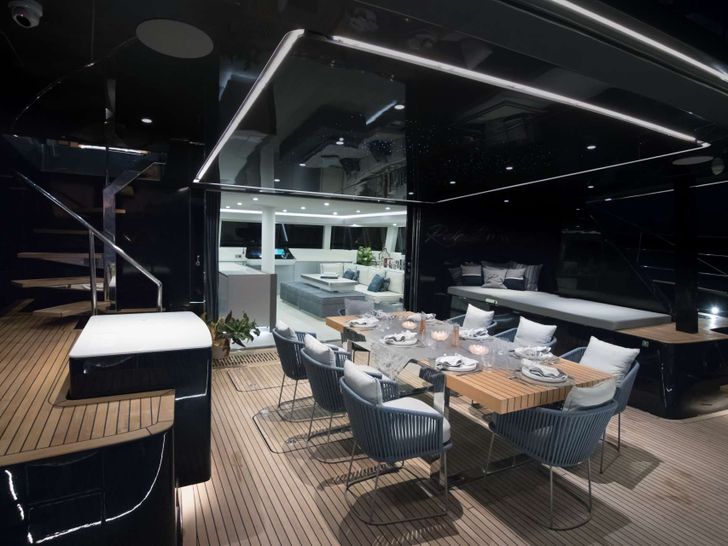 RELENTLESS 60 Sunreef 60 - aft deck RELENTLESS 60 Sunreef 60 - aft deck