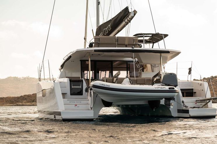 Charter Yacht WHITE CORAL - Fountaine Pajot Saona 47 - 5 cabins - Athens - Paros - Mykonos