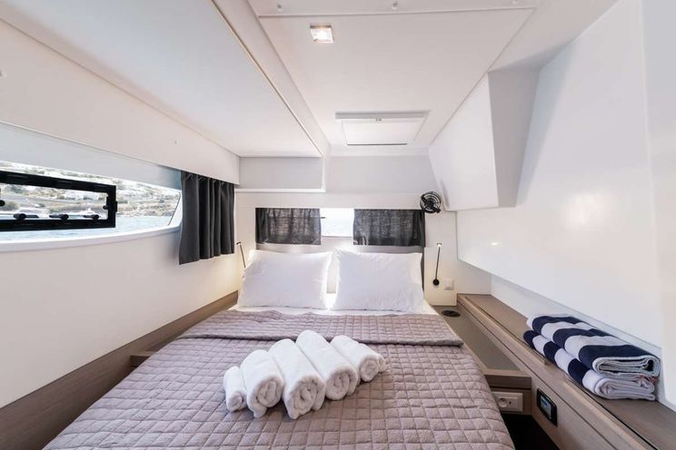 Charter Yacht WHITE CORAL - Fountaine Pajot Saona 47 - 5 cabins - Athens - Paros - Mykonos