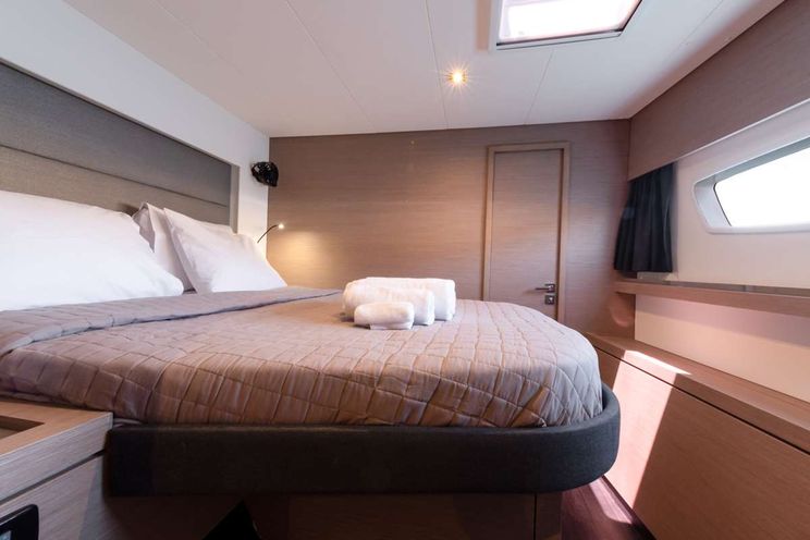 Charter Yacht WHITE CORAL - Fountaine Pajot Saona 47 - 5 cabins - Athens - Paros - Mykonos