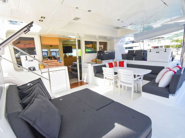 All guest cabins have en-suite electric heads All guest cabins have en-suite electric heads