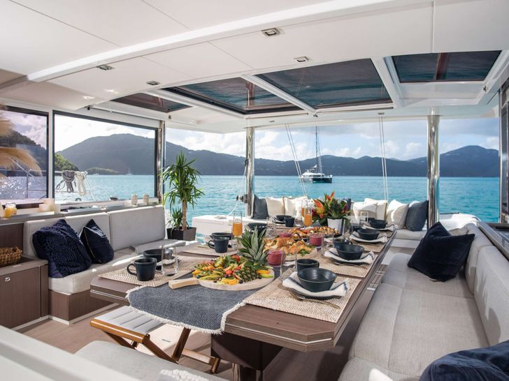 AD ASTRA 5.4 Bali 5.4 - saloon AD ASTRA 5.4 Bali 5.4 - saloon