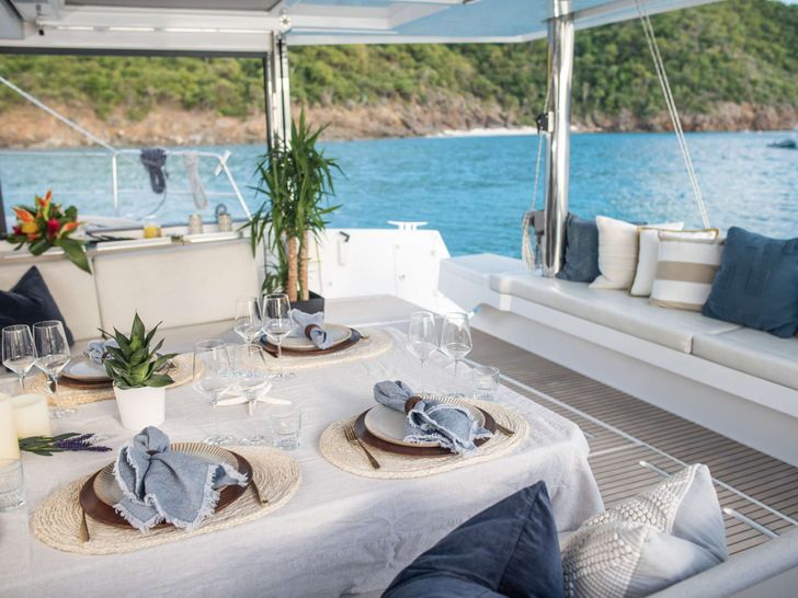 AD ASTRA 5.4 Bali 5.4 - aft deck alfresco dining area AD ASTRA 5.4 Bali 5.4 - aft deck alfresco dining area