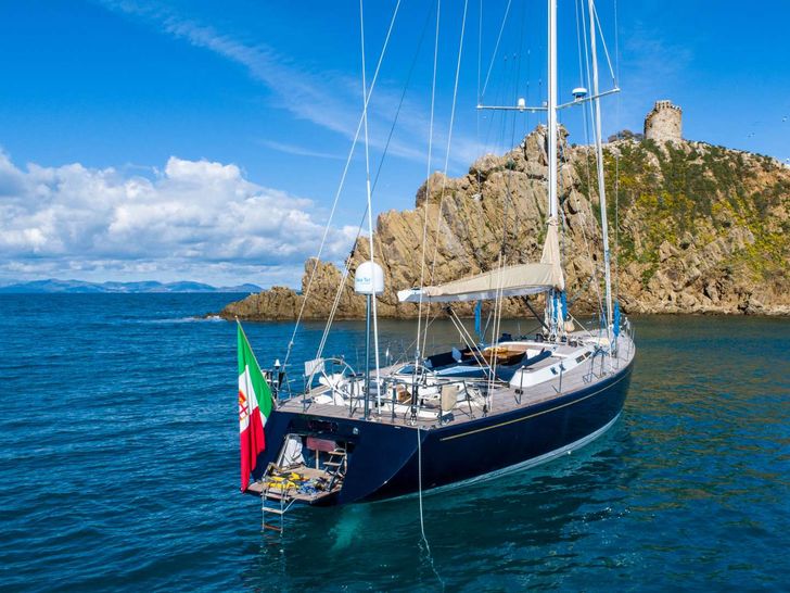 CLASS IV - Franchini Yacht 75 ft,stern view with waterline