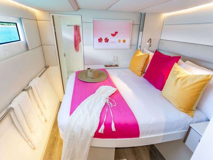 VOYAGE 590 - cabin 1 VOYAGE 590 - cabin 1