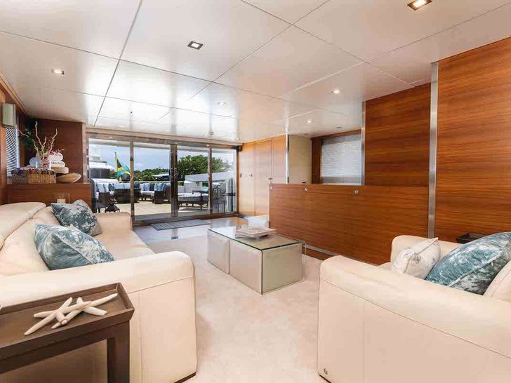 SEA AXIS - Heesen 125,sky lounge