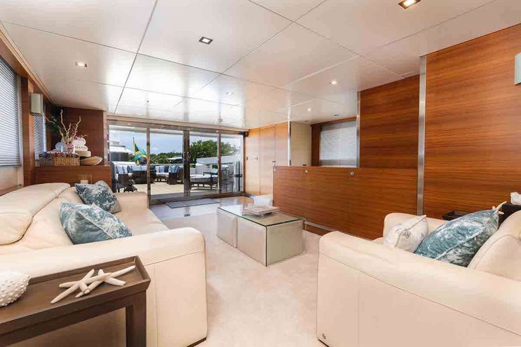 Charter Yacht SEA AXIS - Heesen 125 - 5 Cabins - Nassau - Staniel Cay - Exumas - Bahamas