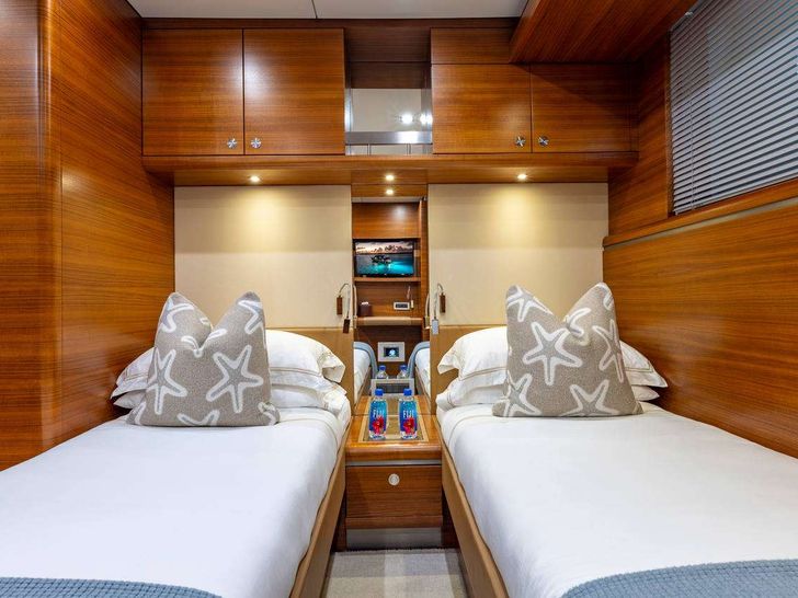 SEA AXIS Heesen 125 - twin cabin 1 SEA AXIS Heesen 125 - twin cabin 1