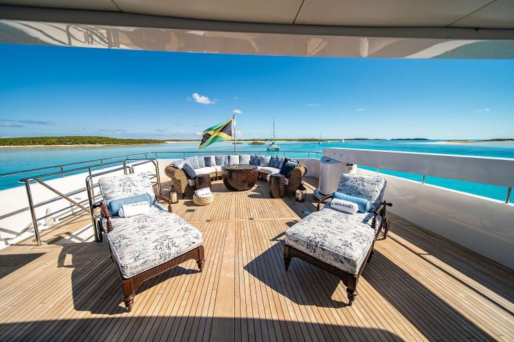 Charter Yacht SEA AXIS - Heesen 125 - 5 Cabins - Nassau - Staniel Cay - Exumas - Bahamas