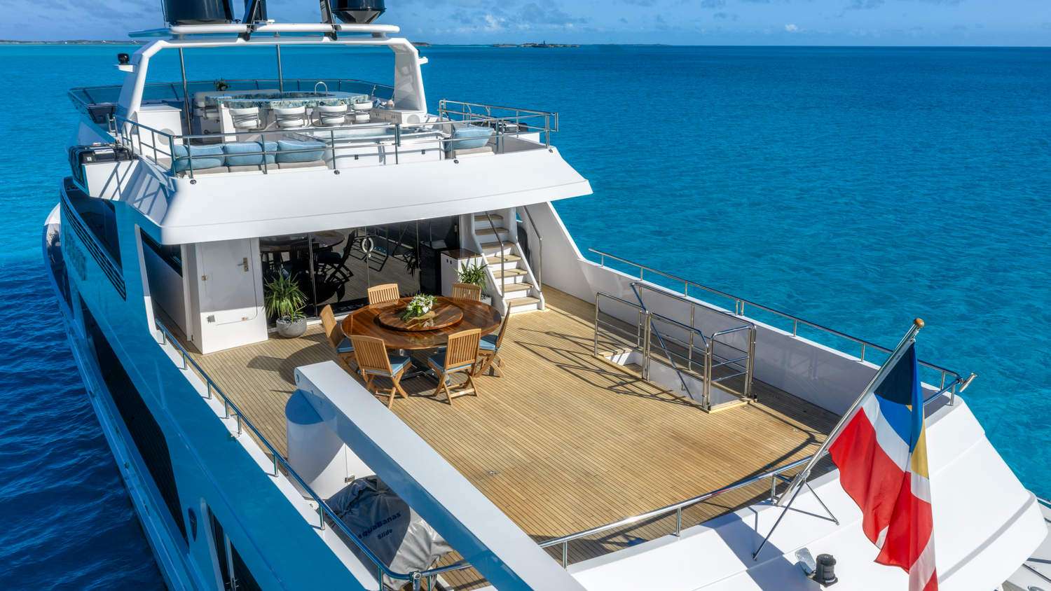 Charter Yacht SEA AXIS - Heesen 125 - 5 Cabins - Nassau - Exumas - Staniel Cay - Bahamas