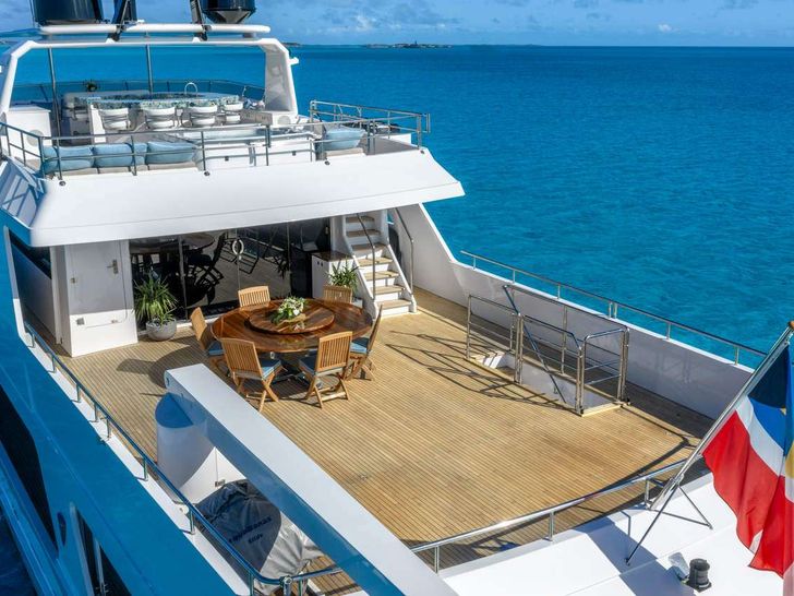 SEA AXIS Heesen 125 - sky deck SEA AXIS Heesen 125 - sky deck
