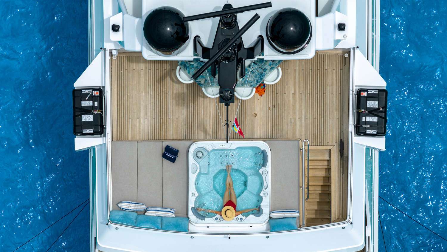 Charter Yacht SEA AXIS - Heesen 125 - 5 Cabins - Nassau - Exumas - Staniel Cay - Bahamas