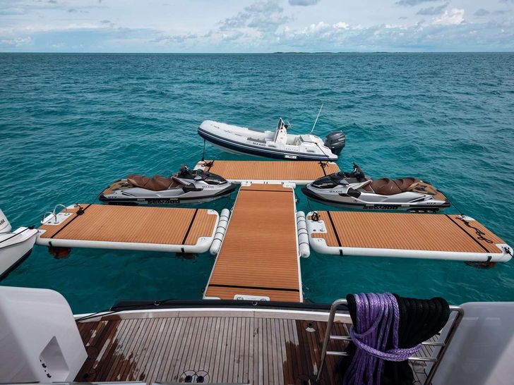 SEA AXIS - Heesen 125,extended swimming platform SEA AXIS - Heesen 125,extended swimming platform