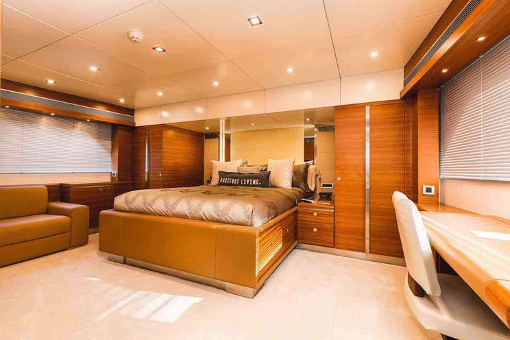 Charter Yacht SEA AXIS - Heesen 125 - 5 Cabins - Nassau - Staniel Cay - Exumas - Bahamas