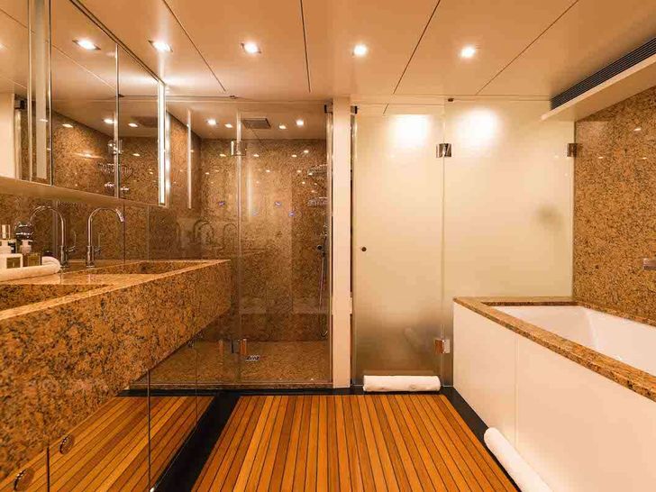 SEA AXIS - Heesen 125,master cabin bathroom SEA AXIS - Heesen 125,master cabin bathroom