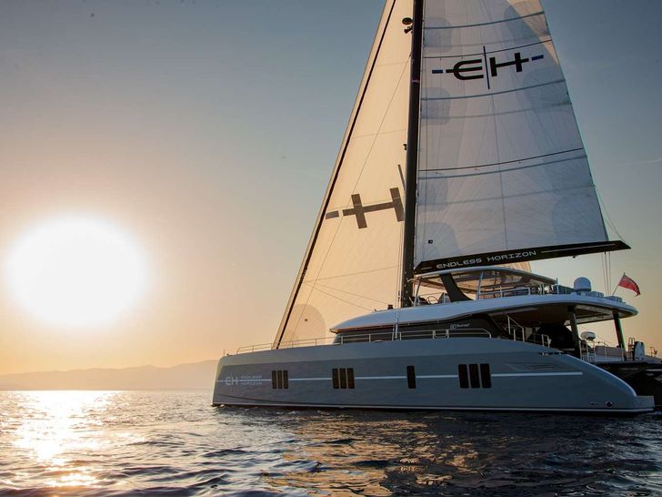 ENDLESS HORIZON Sunreef 80 - under the sunset ENDLESS HORIZON Sunreef 80 - under the sunset