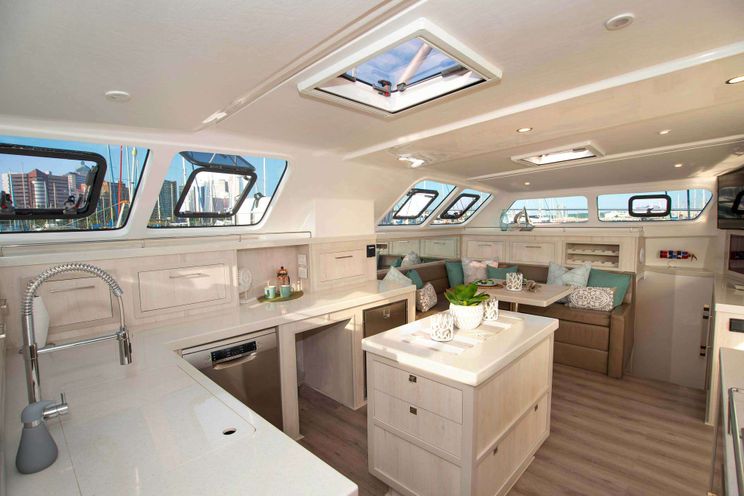 Charter Yacht BAREFEET RETREAT - Royal Cape 57 - 5 Cabins - Tortola - Anegada - Virgin Gorda - British Virgin Islands - Caribbean