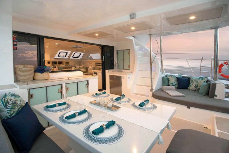 Charter Yacht BAREFEET RETREAT - Royal Cape 57 - 5 Cabins - Tortola - Anegada - Virgin Gorda - British Virgin Islands - Caribbean