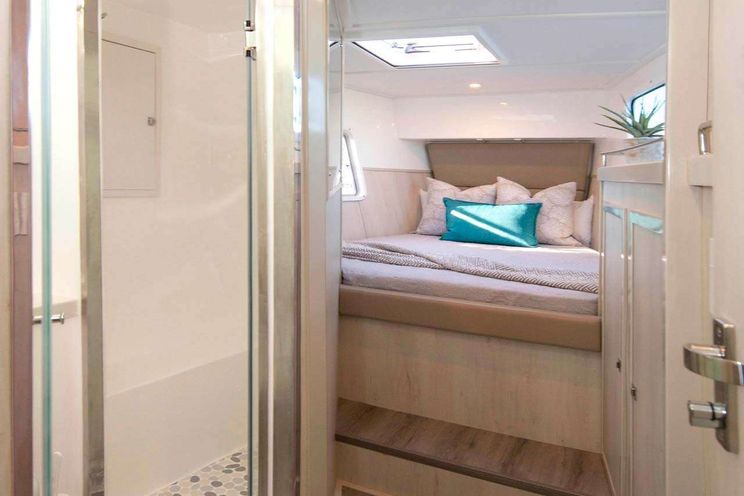 Charter Yacht BAREFEET RETREAT - Royal Cape 57 - 5 Cabins - Tortola - Anegada - Virgin Gorda - British Virgin Islands - Caribbean