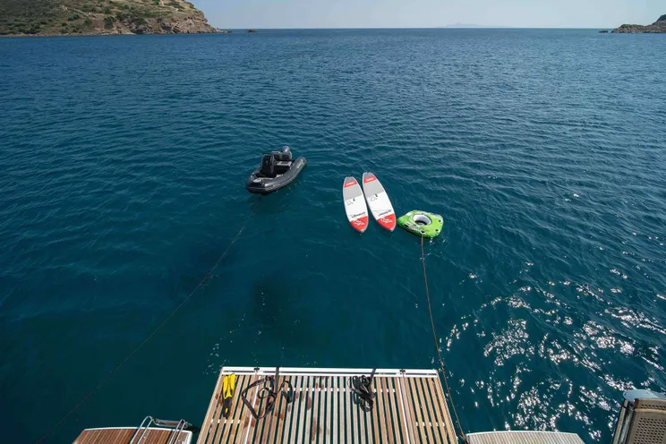 Charter Yacht NOMAD II - Lagoon 50 - 6 Cabins - Lavrion - Athens - Mykonos - Greece