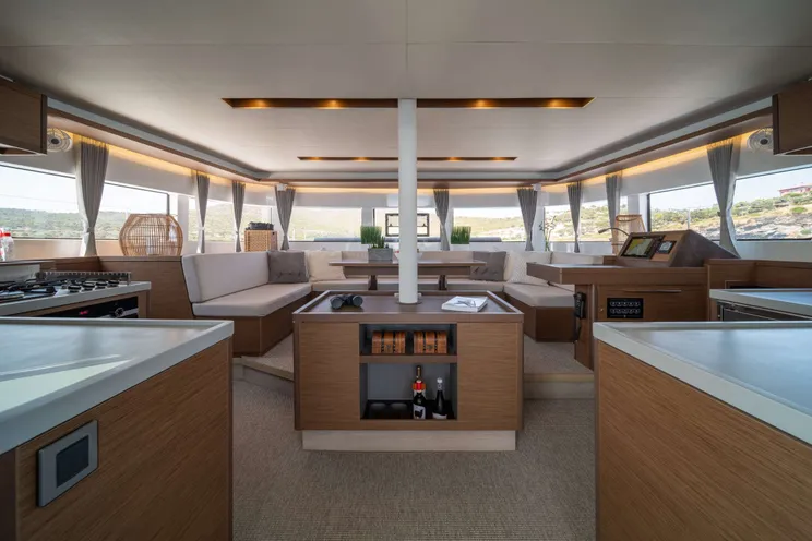 Charter Yacht NOMAD II - Lagoon 50 - 6 Cabins - Lavrion - Athens - Mykonos - Greece