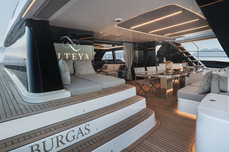 Charter Yacht ALTEYA - Sunreef 70 Power - 4 Cabins - Athens - Mykonos - Paros - Cyclades - Greece