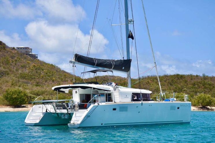 Charter Yacht RAPSCALLION - Lagoon 450 - 3 Cabins - Tortola - Virgin Gorda - Anegada - BVI - Caribbean