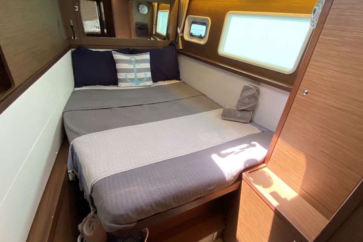 Charter Yacht RAPSCALLION - Lagoon 450 - 3 Cabins - Tortola - Virgin Gorda - Anegada - BVI - Caribbean