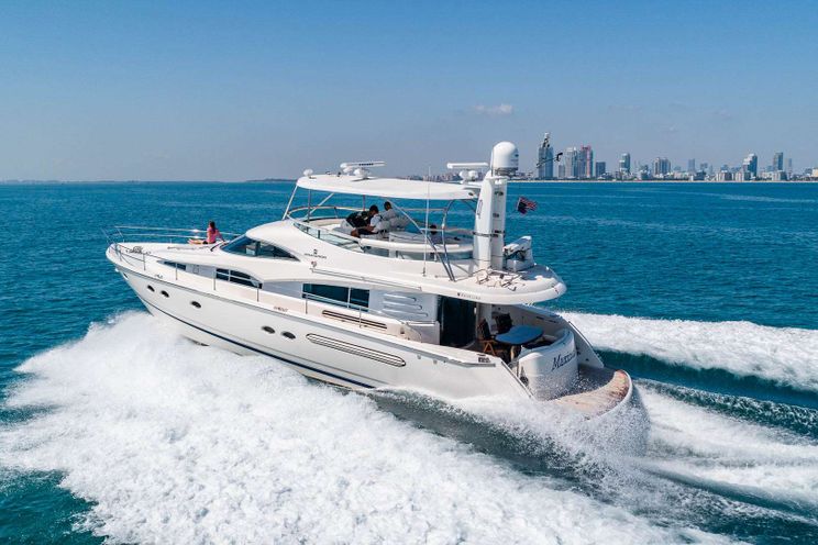 Charter Yacht MAXIMUS - Fairline Squadron 64 - 3 Cabins - Miami,Florida,Bahamas