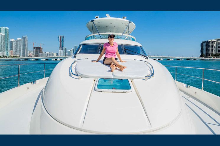 Charter Yacht MAXIMUS - Fairline Squadron 64 - 3 Cabins - Miami,Florida,Bahamas