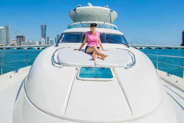 Charter Yacht MAXIMUS - Fairline Squadron 64 - 3 Cabins - Miami,Florida,Bahamas