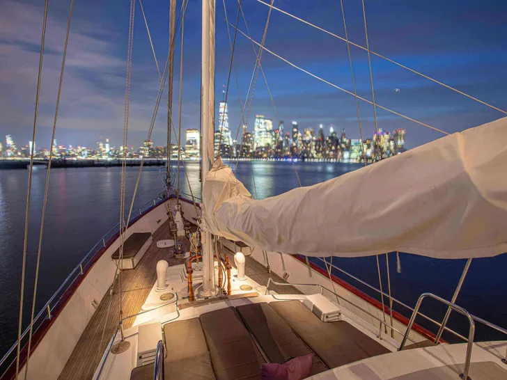 ARABELLA Palmer Johnson 157 Sunset ARABELLA Palmer Johnson 157 Sunset